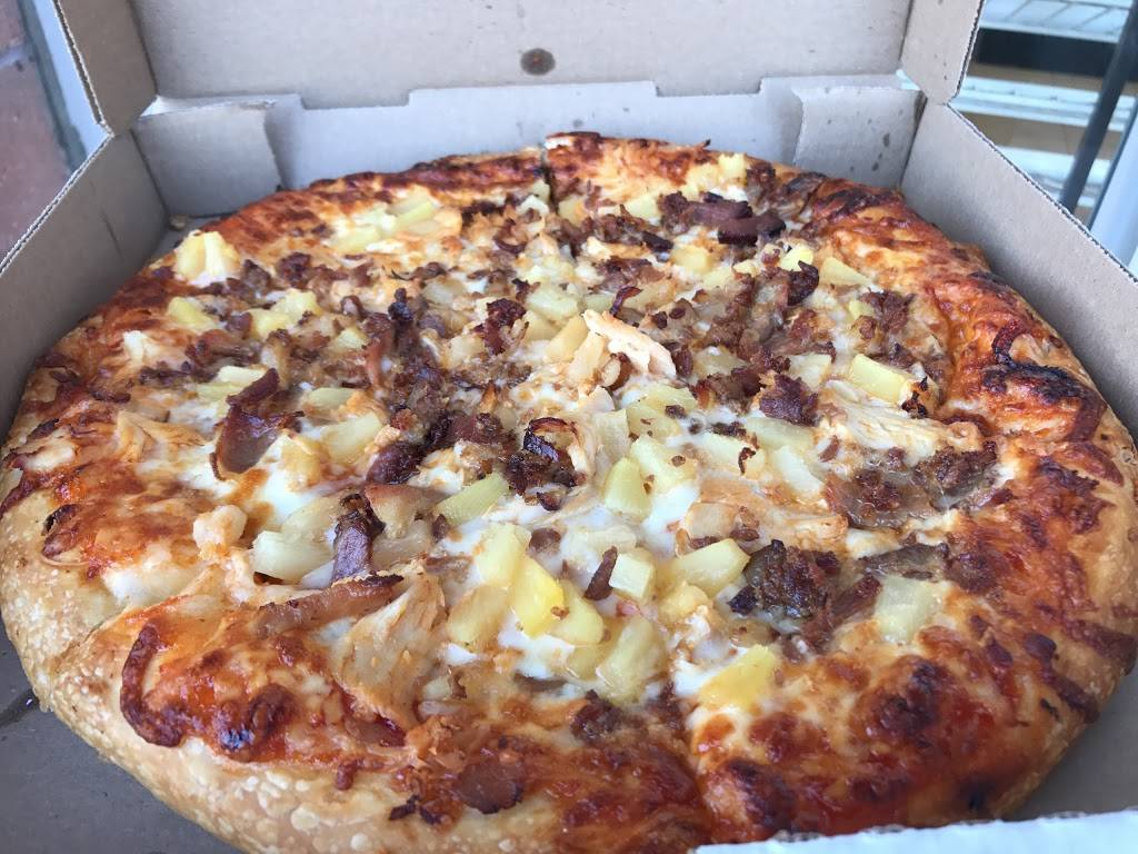Barneys Pizza | meal delivery | 2843 Dumaurier Ave, Ottawa, ON K2B 7W3, Canada | 6135966666 OR +1 613-596-6666