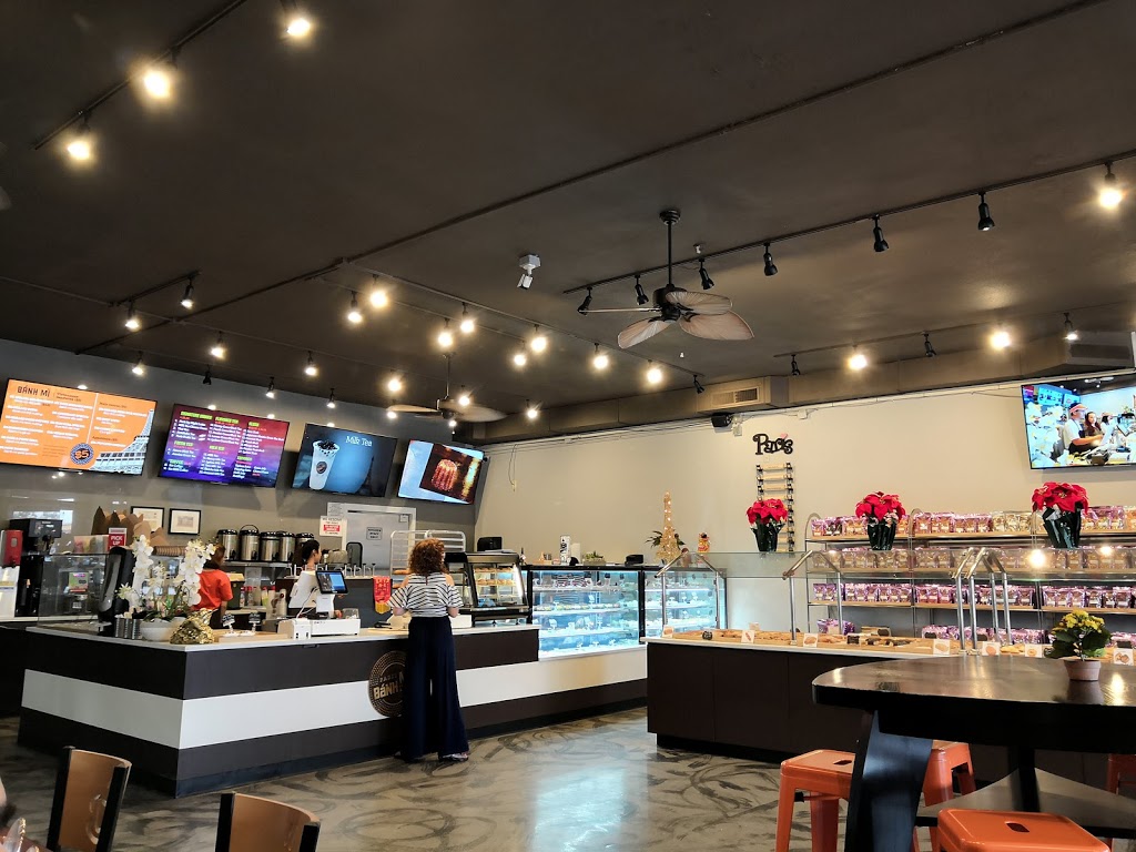 Paris Banh Mi Cafe Bakery | bakery | 1021 E Colonial Dr, Orlando, FL 32803, USA | 4078662012 OR +1 407-866-2012