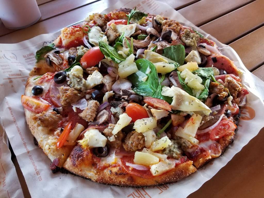 Blaze Pizza | meal takeaway | 2137 Golden Centre Ln, Gold River, CA 95670, USA | 9167426027 OR +1 916-742-6027