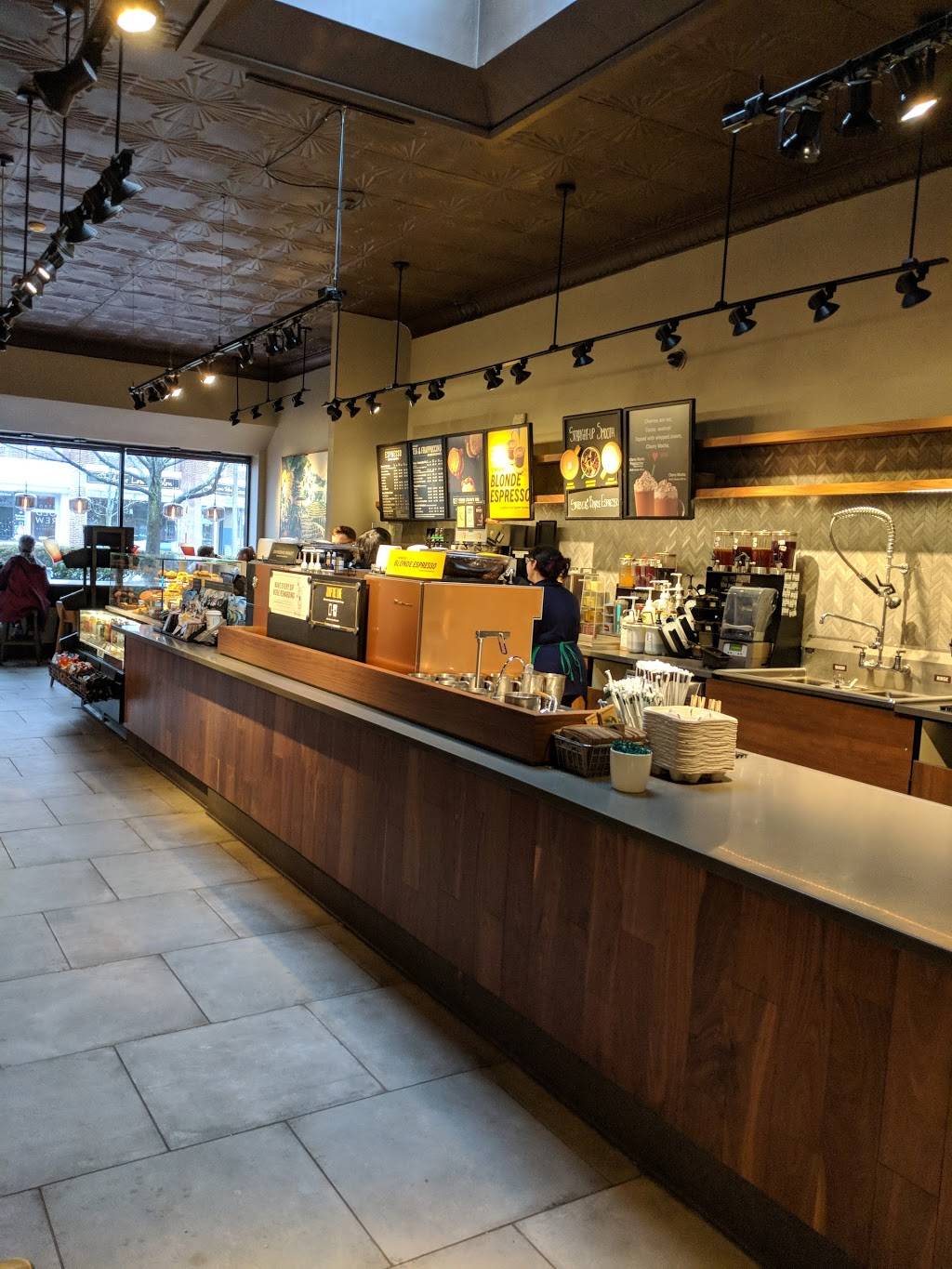 Starbucks | cafe | 1729 Massachusetts Ave, Lexington, MA 02420, USA | 7818638485 OR +1 781-863-8485