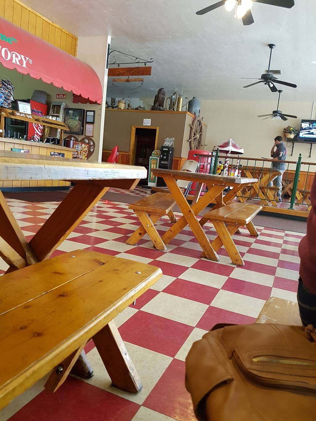 Pizza Factory | meal delivery | 999 O St, Firebaugh, CA 93622, USA | 5596593009 OR +1 559-659-3009