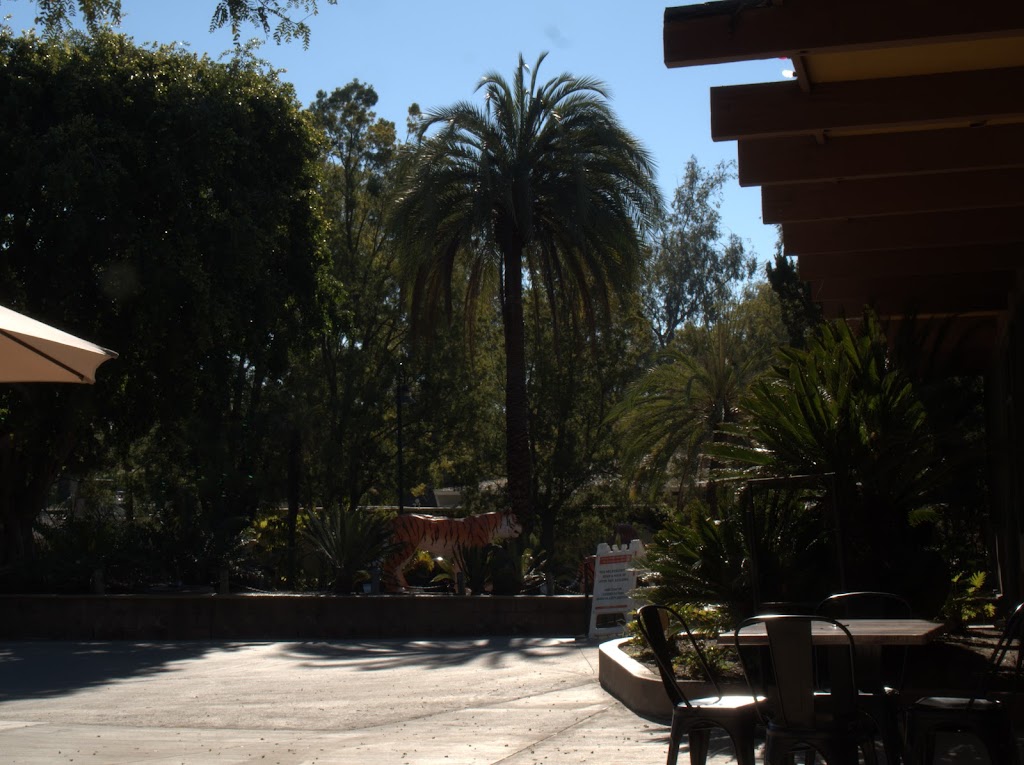 Zoo Grill | cafe | Los Angeles Zoo, Los Angeles, CA 90027, USA | 3236444200 OR +1 323-644-4200