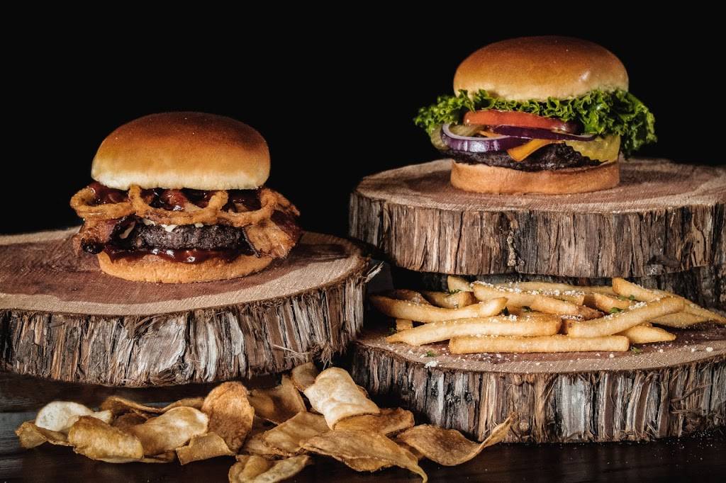 The Q & Brew at Silver Spur Resort | restaurant | 13785 State Hwy 19, Canton, TX 75103, USA | 9035678250 OR +1 903-567-8250