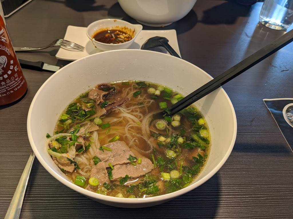 Pho Noodle Station | restaurant | 4330 E New York St, Aurora, IL 60504, USA | 6306184599 OR +1 630-618-4599