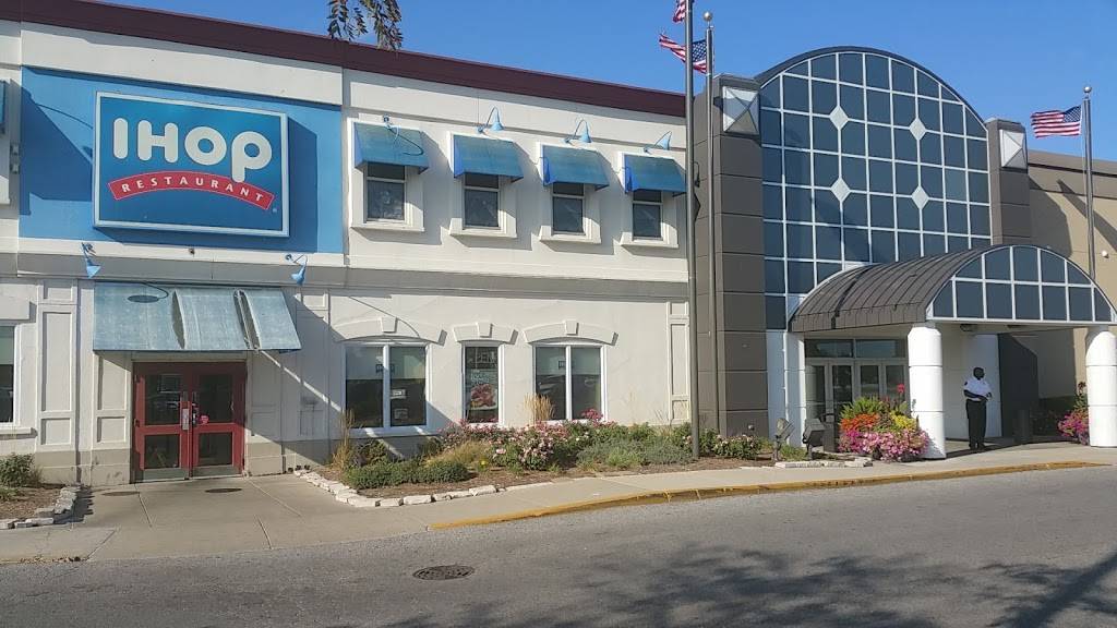 IHOP | restaurant | 7601 S Cicero Ave, Chicago, IL 60652, USA | 7737674340 OR +1 773-767-4340