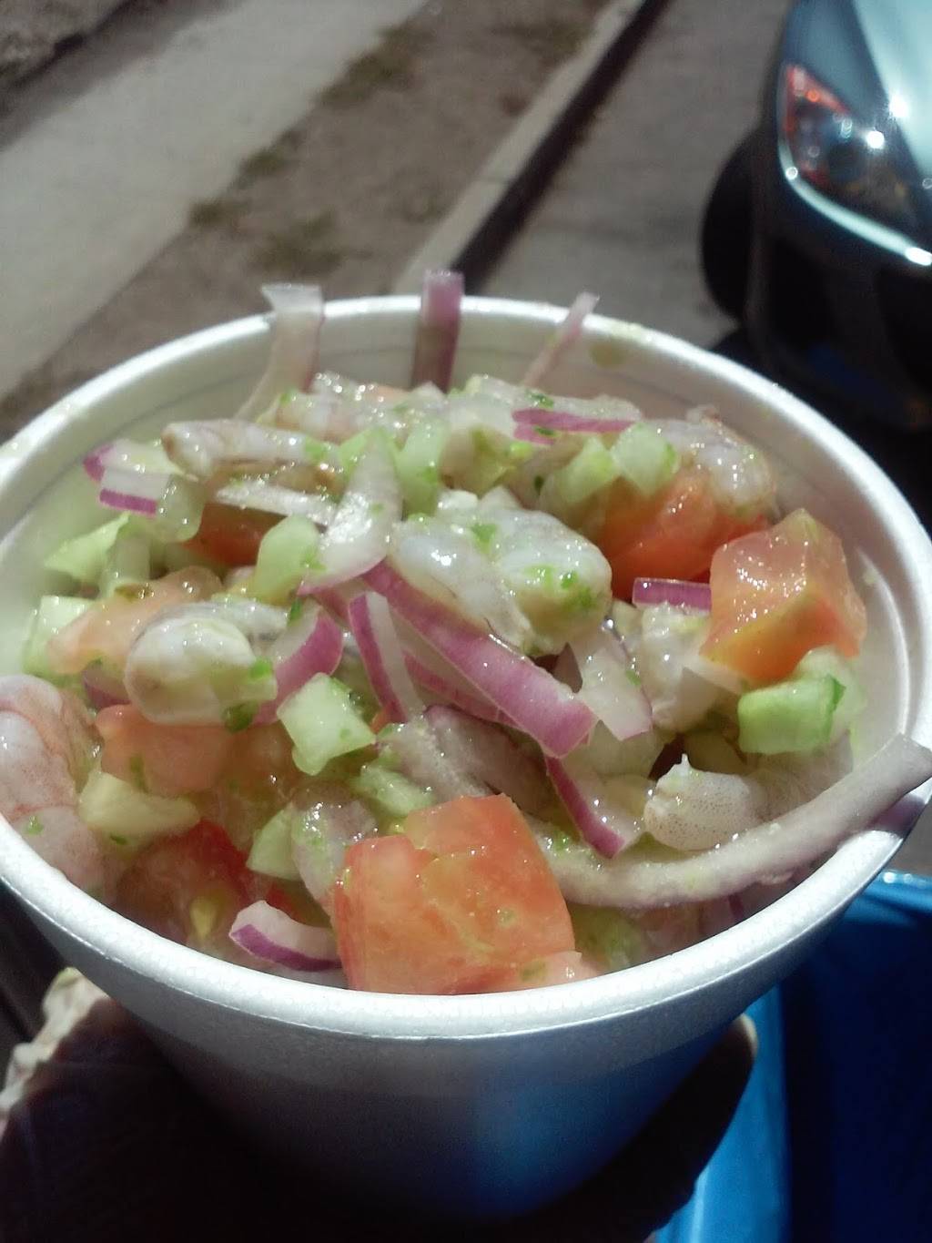 Maricos Los Primos | restaurant | 1300 W Borchard Ave, Santa Ana, CA 92704, USA | 7144371206 OR +1 714-437-1206