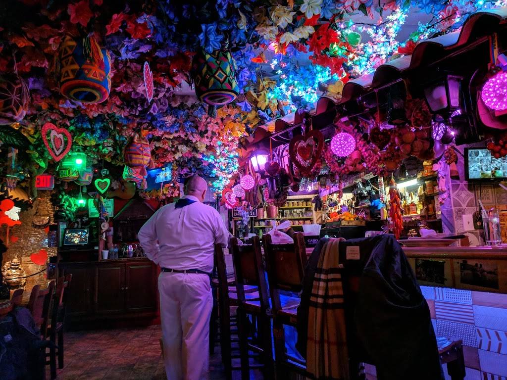 Pueblito Viejo | restaurant | 5429 N Lincoln Ave, Chicago, IL 60625, USA | 7737849135 OR +1 773-784-9135