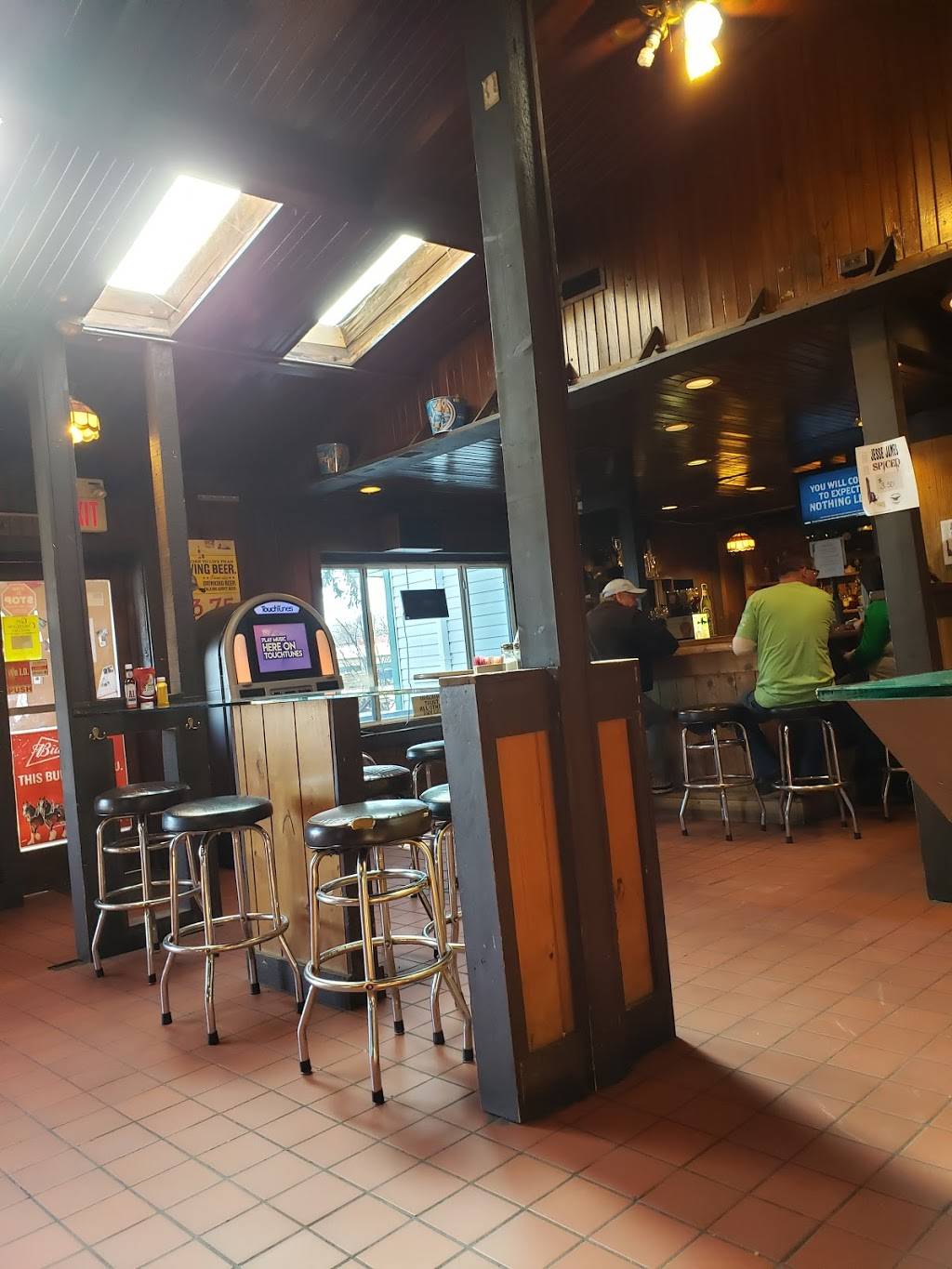 Whiskey River BBQ | restaurant | 7690 9502, IN-144, Martinsville, IN 46151, USA | 3174221601 OR +1 317-422-1601