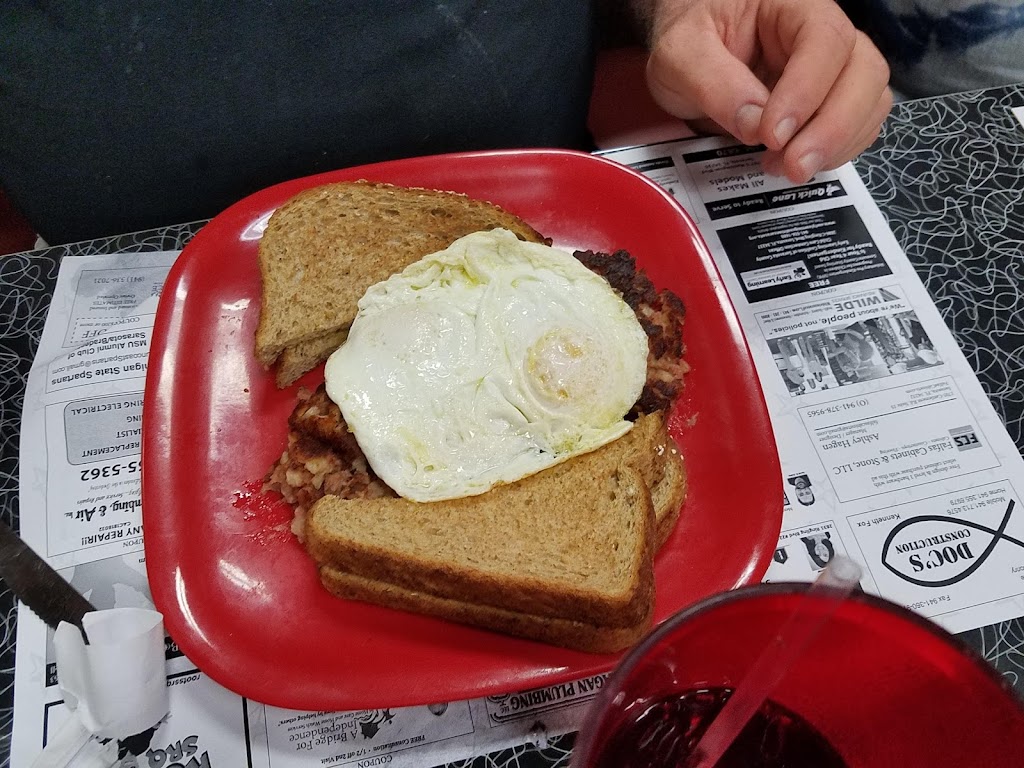 Silver Star East | restaurant | 36251 FL-70, Myakka City, FL 34251, USA | 9413228405 OR +1 941-322-8405