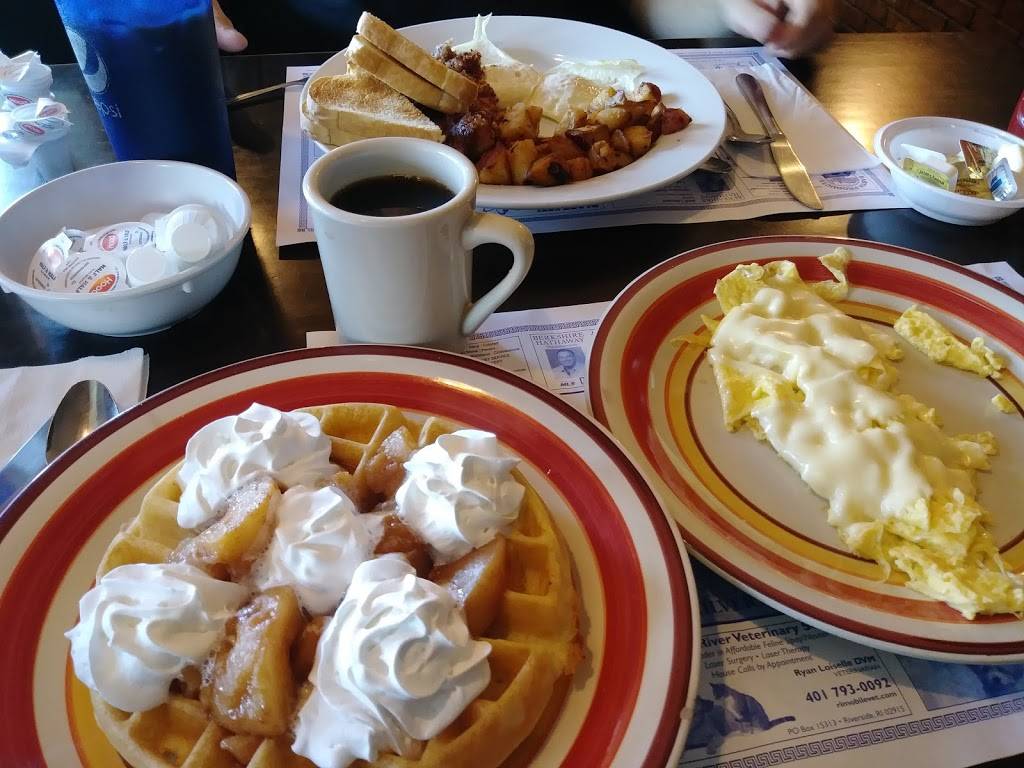 Coast Line Diner | restaurant | 137 Kilvert St, Warwick, RI 02886, USA | 4017737807 OR +1 401-773-7807