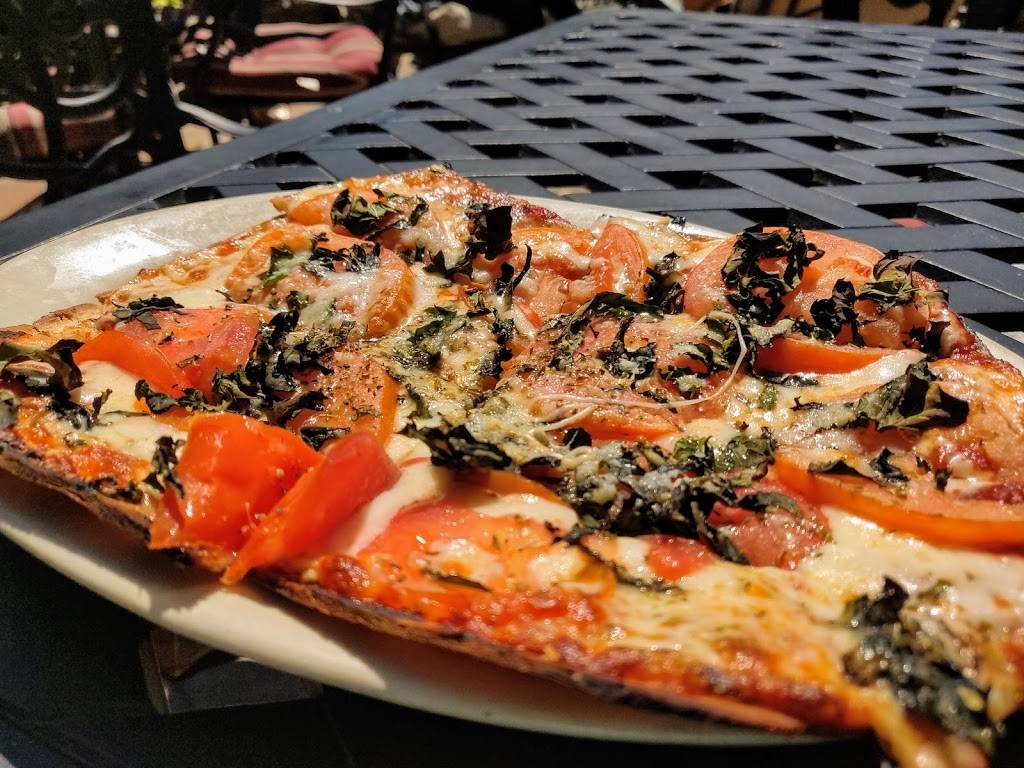 Farinas Winery | restaurant | 420 S Main St, Grapevine, TX 76051, USA | 8174429095 OR +1 817-442-9095