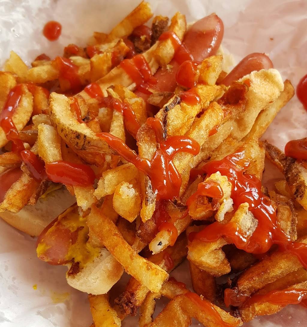 35th Street Red Hots | restaurant | 500 W 35th St, Chicago, IL 60616, USA | 7736249866 OR +1 773-624-9866