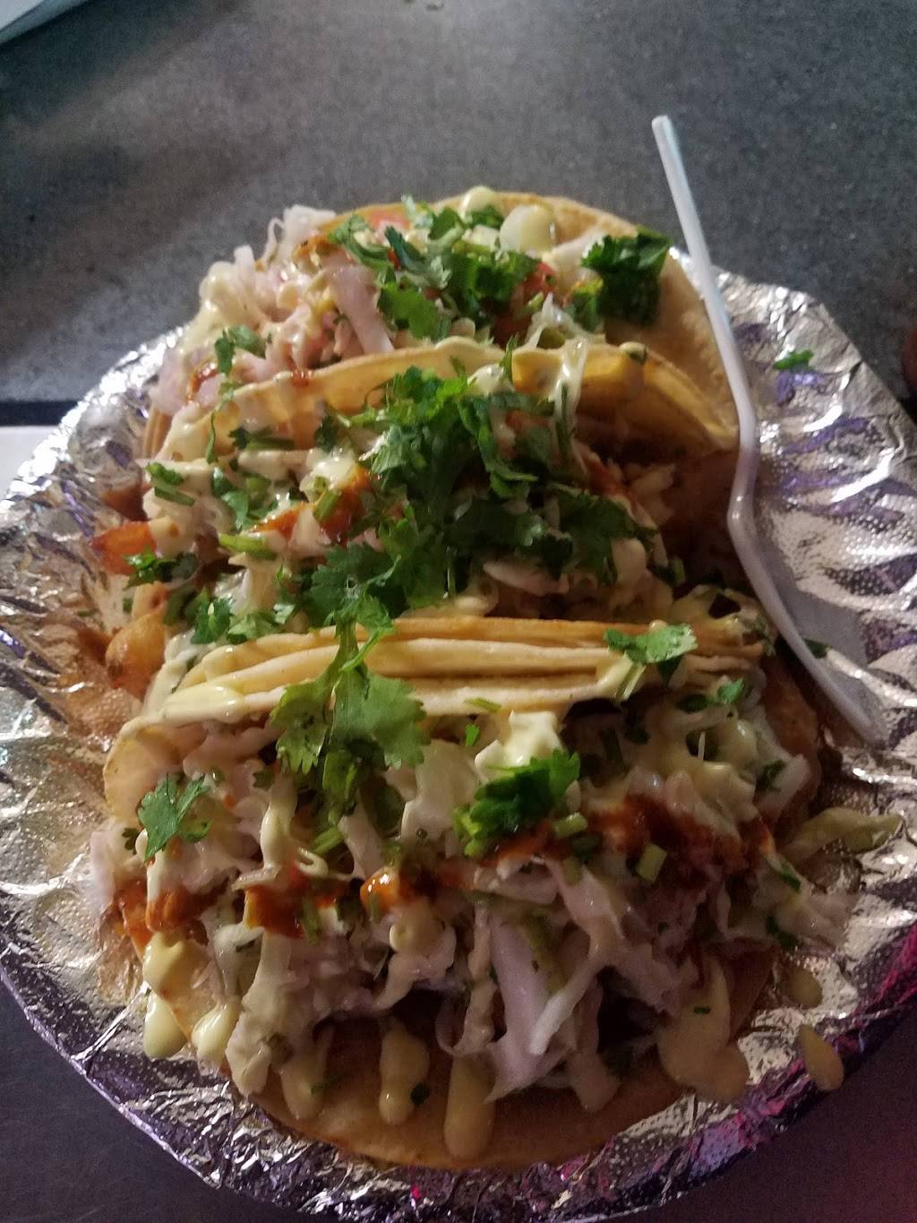 Mariscos Chikalisport Bar | restaurant | 212 S K St, Tulare, CA 93274, USA | 5596852421 OR +1 559-685-2421