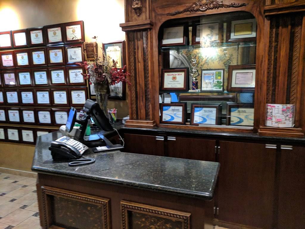 Mauricios Grill & Cantina | restaurant | 10700 Rosedale Hwy, Bakersfield, CA 93312, USA | 6615895292 OR +1 661-589-5292