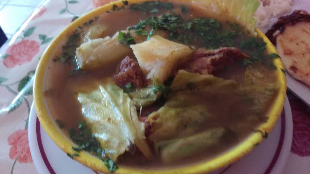 Pupuseria La Fonda De La Mamá Lupé | restaurant | 6306 Hudson Ave, West New York, NJ 07093, USA | 2016621586 OR +1 201-662-1586