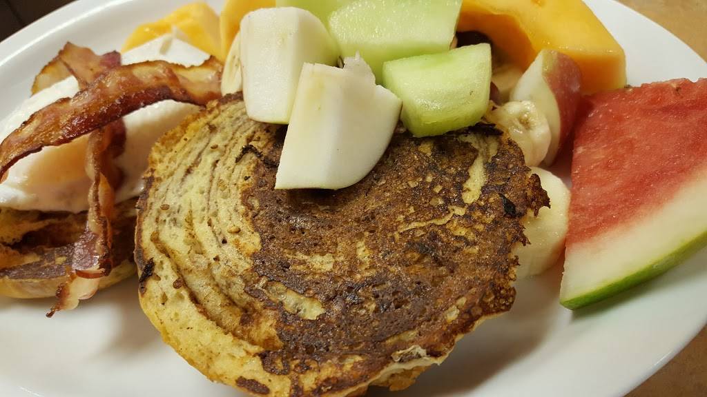 Tutti Frutti déjeuner et diner | restaurant | 1252 Rue Yves-Blais, Terrebonne, QC J6V 1P7, Canada | 4506577284 OR +1 450-657-7284