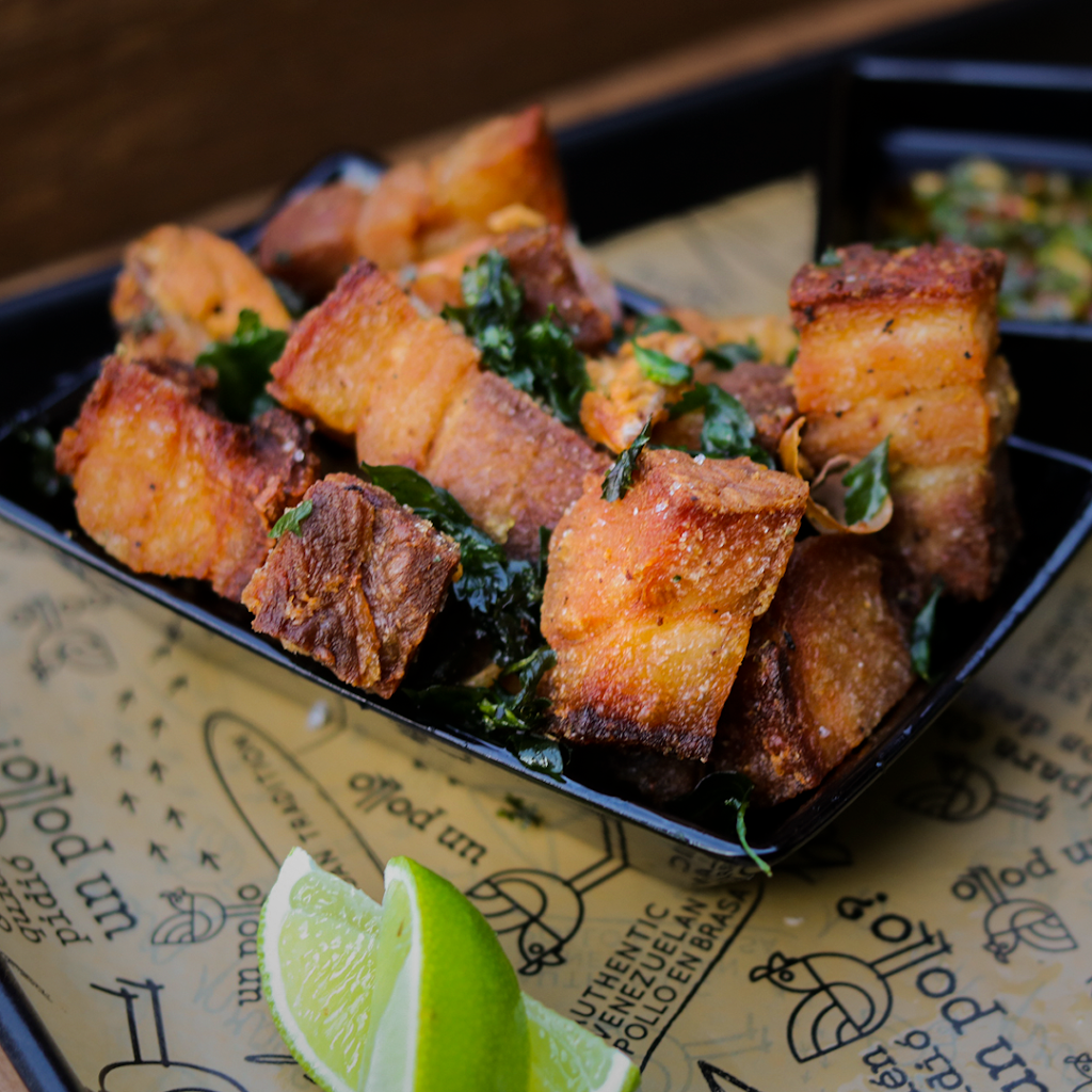 Un Pollo at The Doral Yard | restaurant | 8455 NW 53rd St Suite 106, Doral, FL 33166, USA | 7868676556 OR +1 786-867-6556