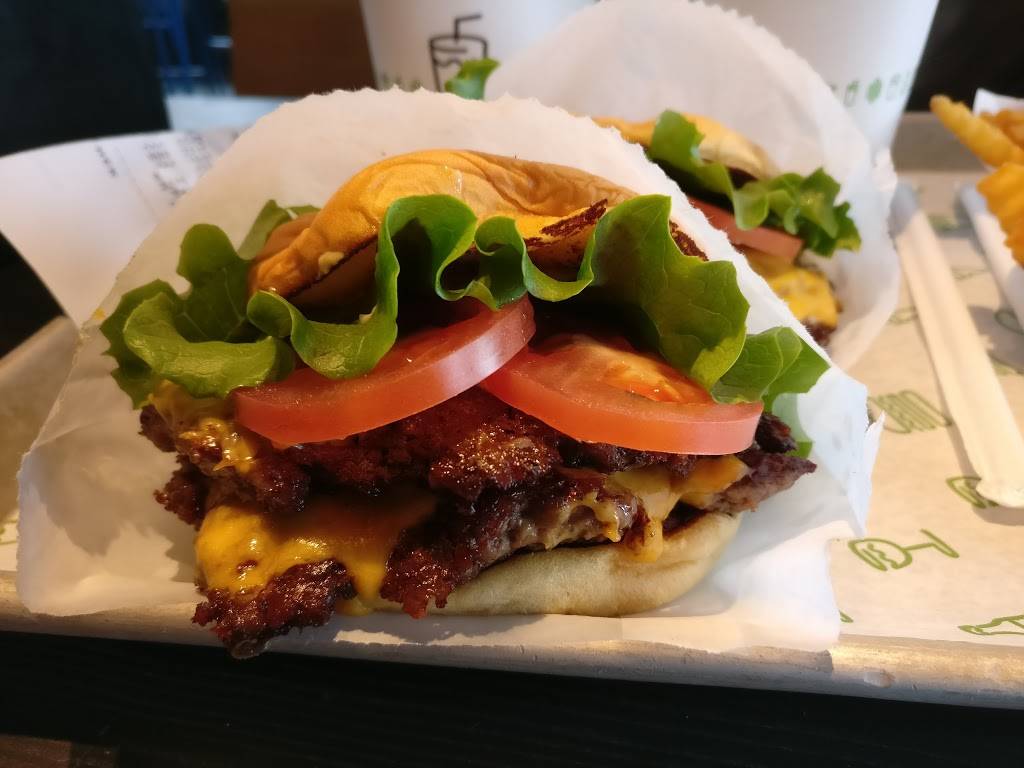 Shake Shack | meal takeaway | 119 Orlando Ave, Winter Park, FL 32789, USA | 3212035130 OR +1 321-203-5130