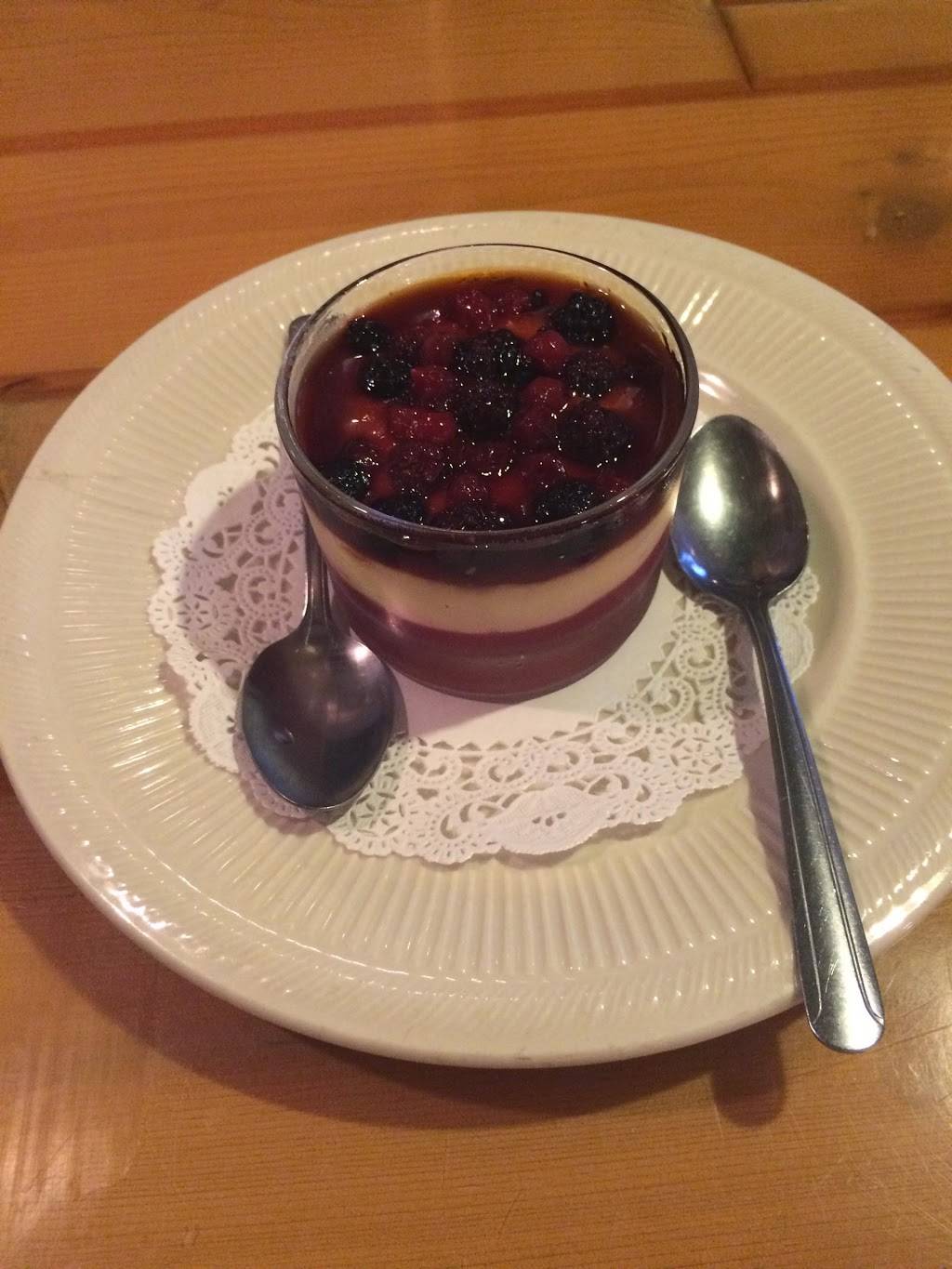 Amatos Ristorante & Pizzeria | restaurant | 9042 SE Bridge Rd, Hobe Sound, FL 33455, USA | 7725462220 OR +1 772-546-2220