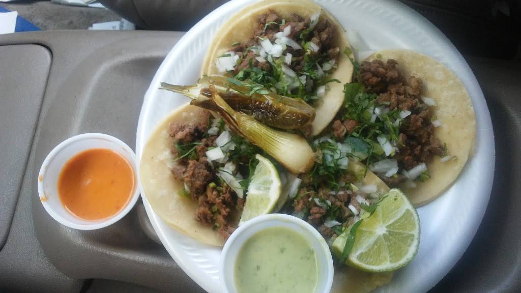 Los Gallitos | restaurant | 7255 E 72nd Ave, Commerce City, CO 80022, USA | 7203534567 OR +1 720-353-4567