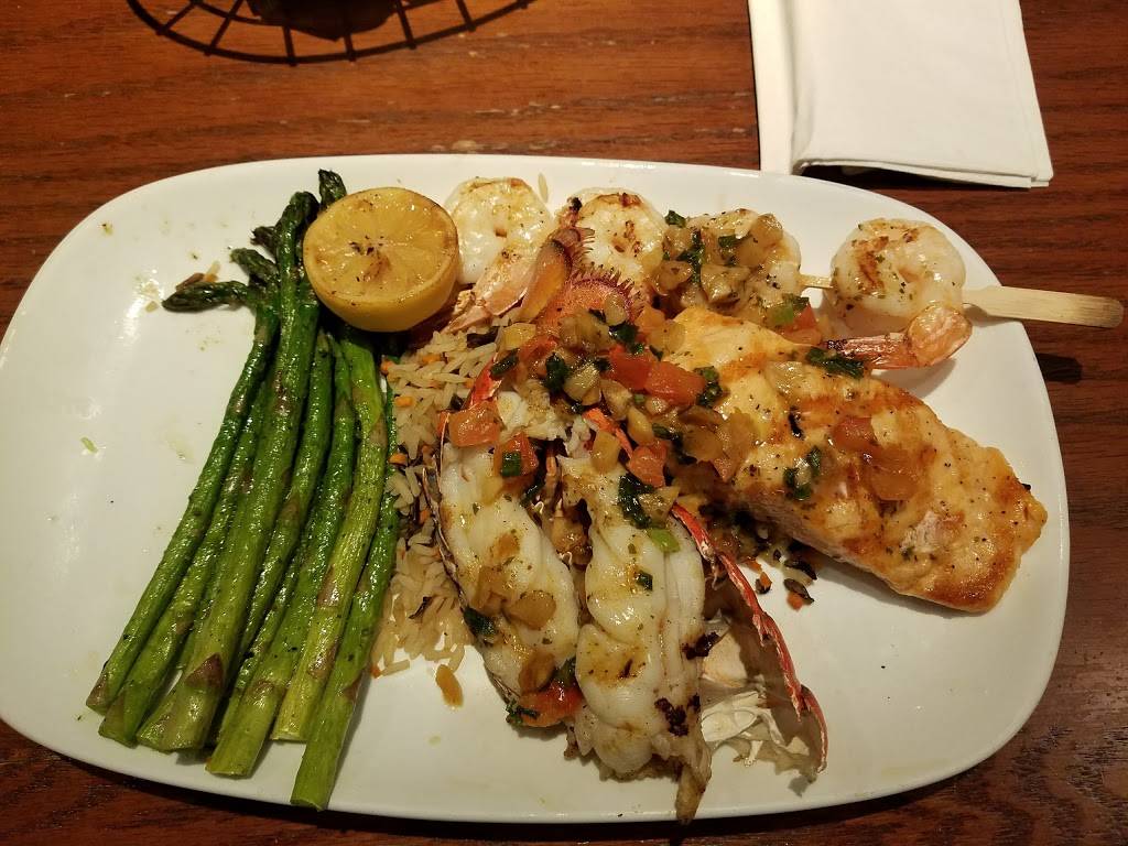 Red Lobster | restaurant | 11601 N Dale Mabry Hwy, Tampa, FL 33618, USA | 8139628187 OR +1 813-962-8187