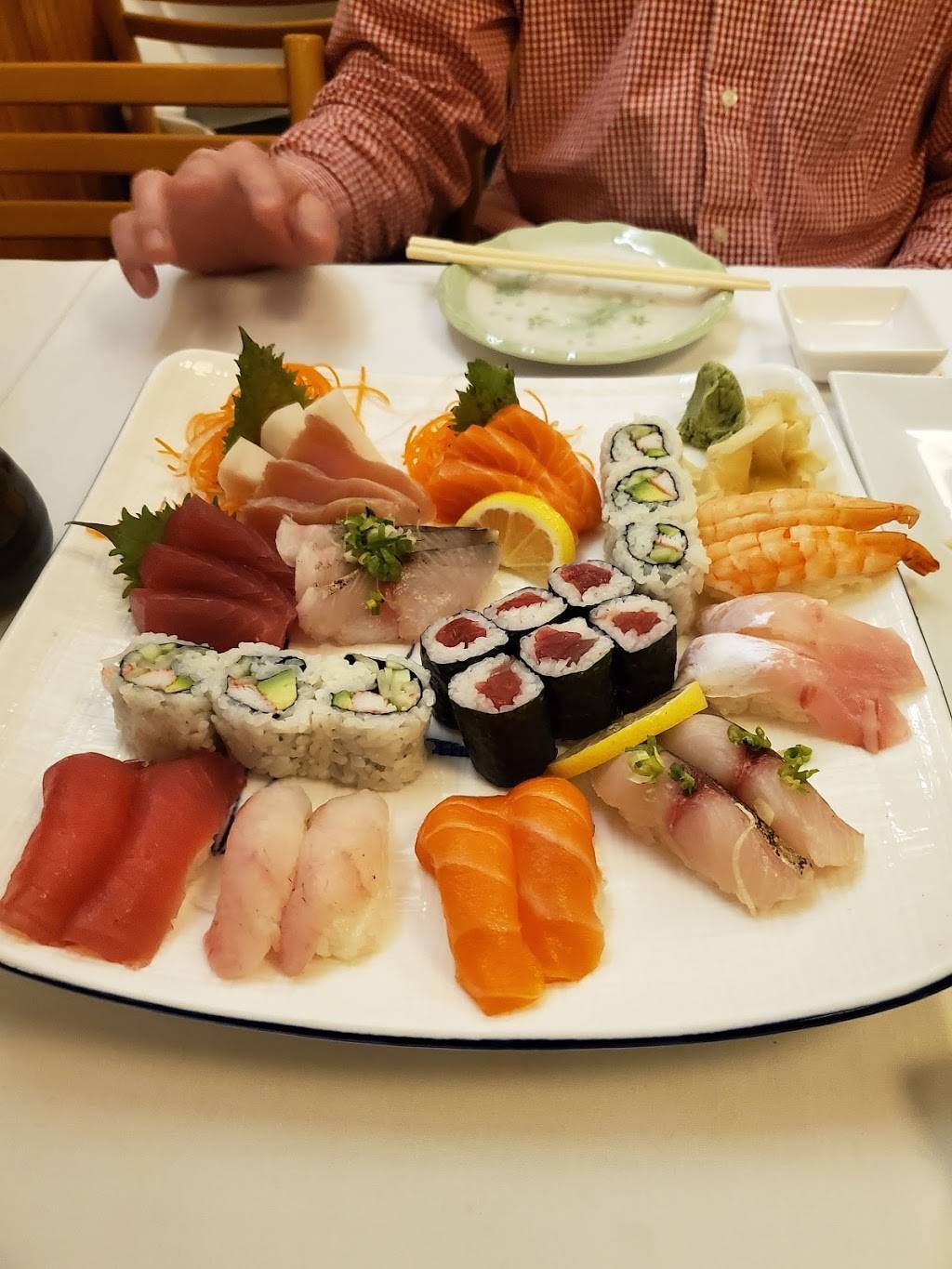 GIN ZA Japanese Restaurant | restaurant | 801 Montgomery Ave, Penn Valley, PA 19072, USA | 6106689959 OR +1 610-668-9959