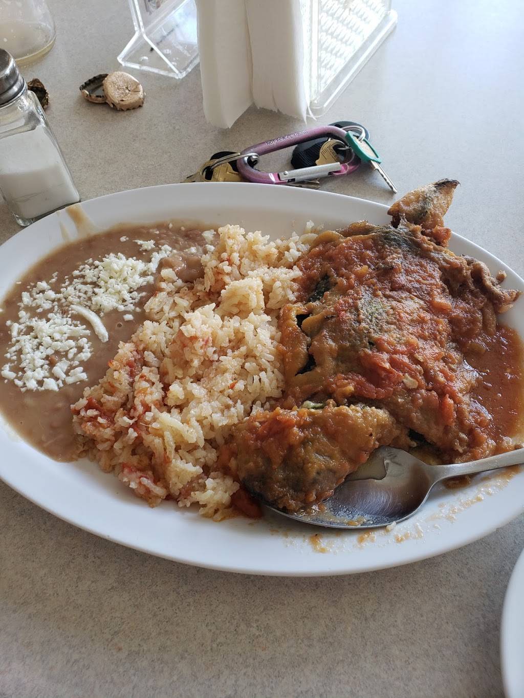 Taqueria Las Fuentes | restaurant | 331 El Camino Real, Greenfield, CA 93927, USA | 8316745509 OR +1 831-674-5509