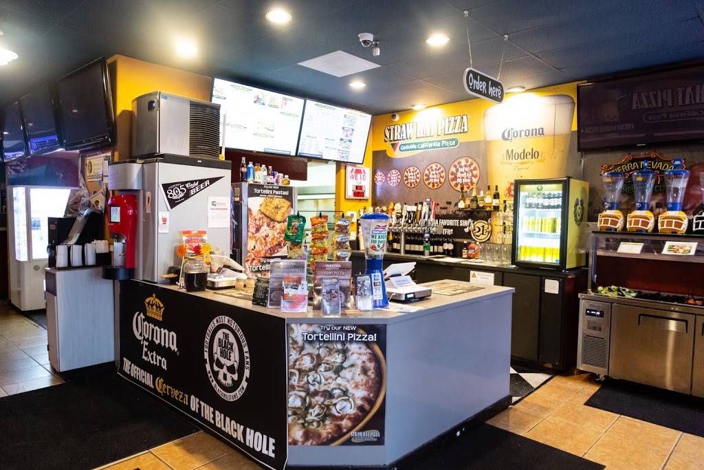 Straw Hat Pizza | restaurant | 2026 Freedom Blvd, Freedom, CA 95019, USA | 8317223555 OR +1 831-722-3555