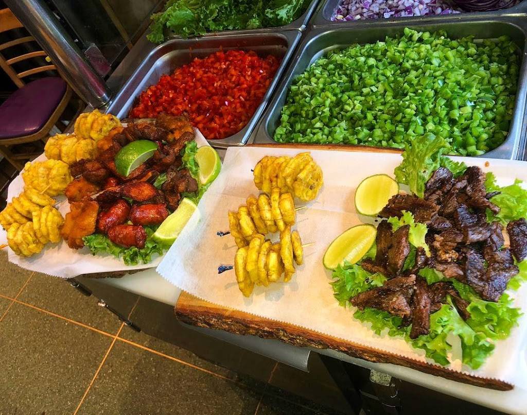 Titos Empanadas & Mas | restaurant | 1221 Jerome Ave, Bronx, NY 10452, USA | 9178193056 OR +1 917-819-3056