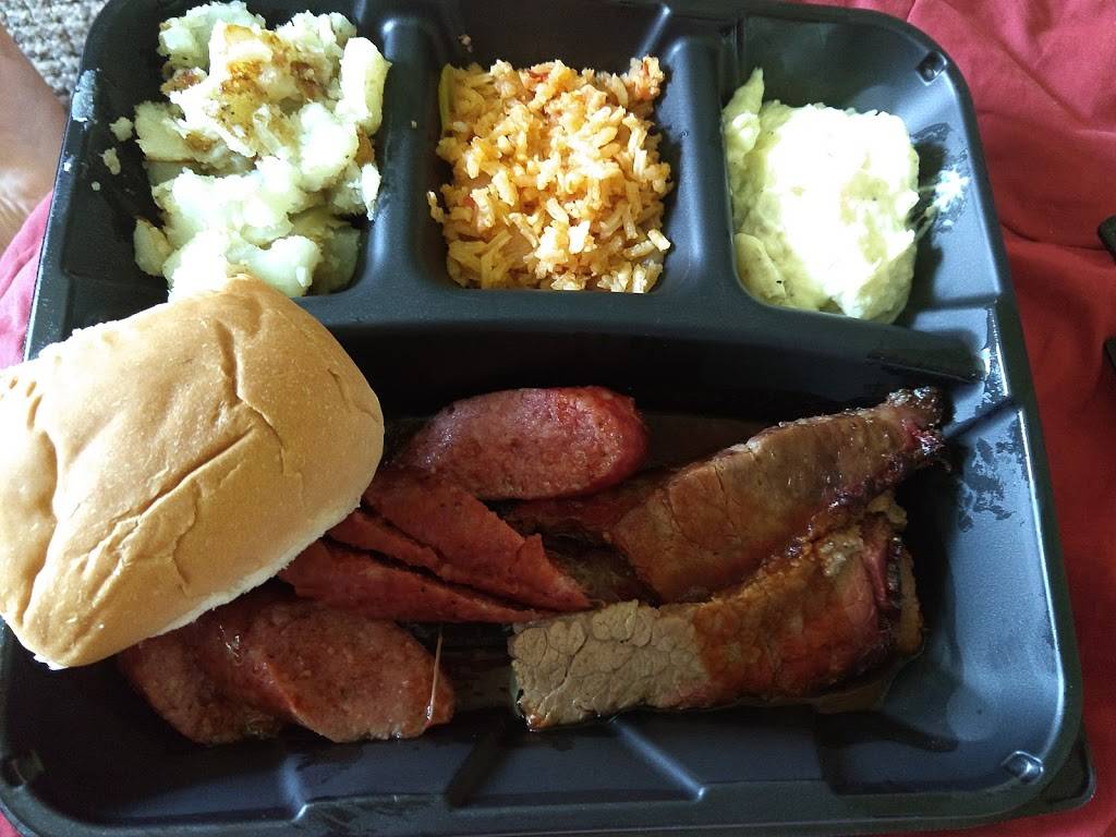 Bill Miller Bar-B-Q | restaurant | 8888 SW Loop 410, San Antonio, TX 78242, USA | 2106235743 OR +1 210-623-5743