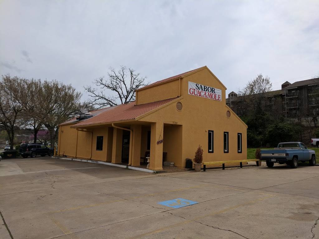 Sabor Guacamole | restaurant | 1120 N Lindell Ave, Fayetteville, AR 72703, USA | 4793168383 OR +1 479-316-8383