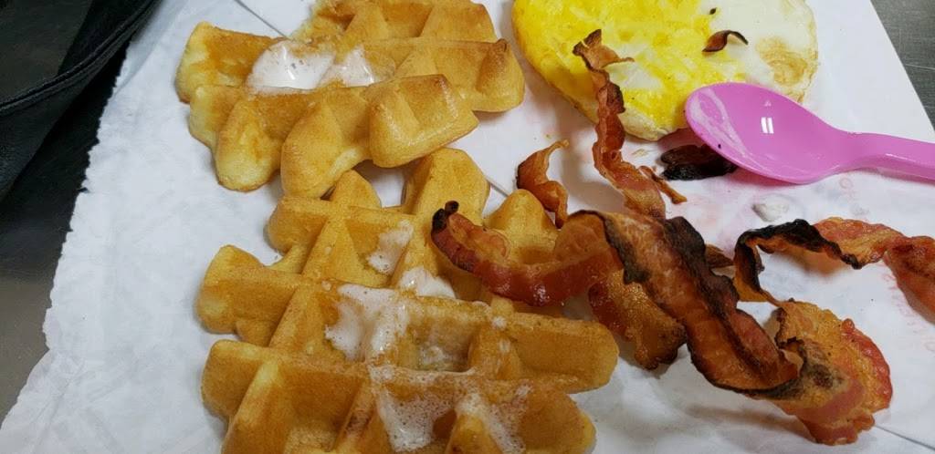 Dunkin | cafe | 5009 Lake Vista Blvd, Fort Mill, SC 29708, USA | 8038027322 OR +1 803-802-7322