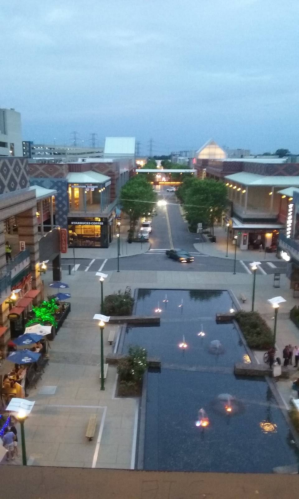 Showcase Cinema de Lux Ridge Hill | restaurant | 29 Fitzgerald Street, Yonkers, NY 10710, USA | 8003154000 OR +1 800-315-4000