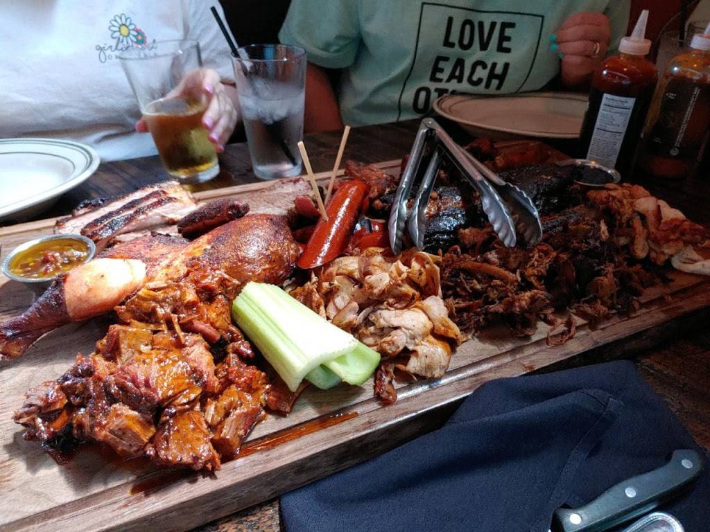 Southern Craft BBQ Bristol | restaurant | 15 Commonwealth Ave, Bristol, VA 24201, USA | 2762855044 OR +1 276-285-5044