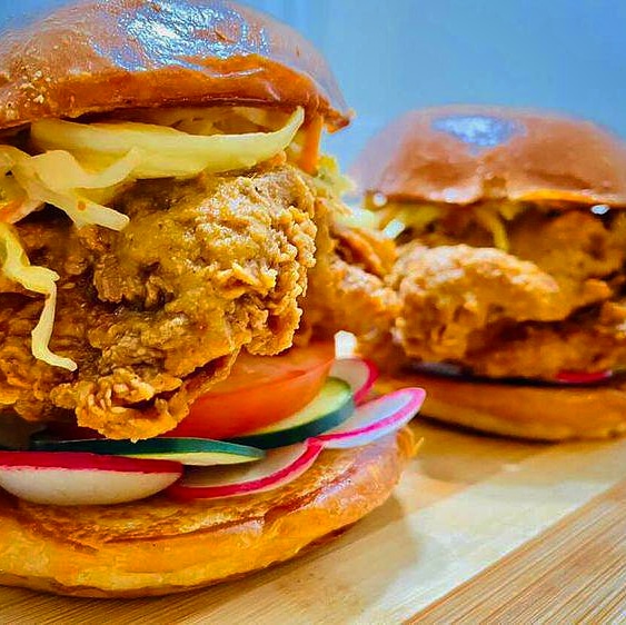 Walking Spanish LA | restaurant | 2700 N Eastern Ave, Los Angeles, CA 90032, USA | 6267797619 OR +1 626-779-7619