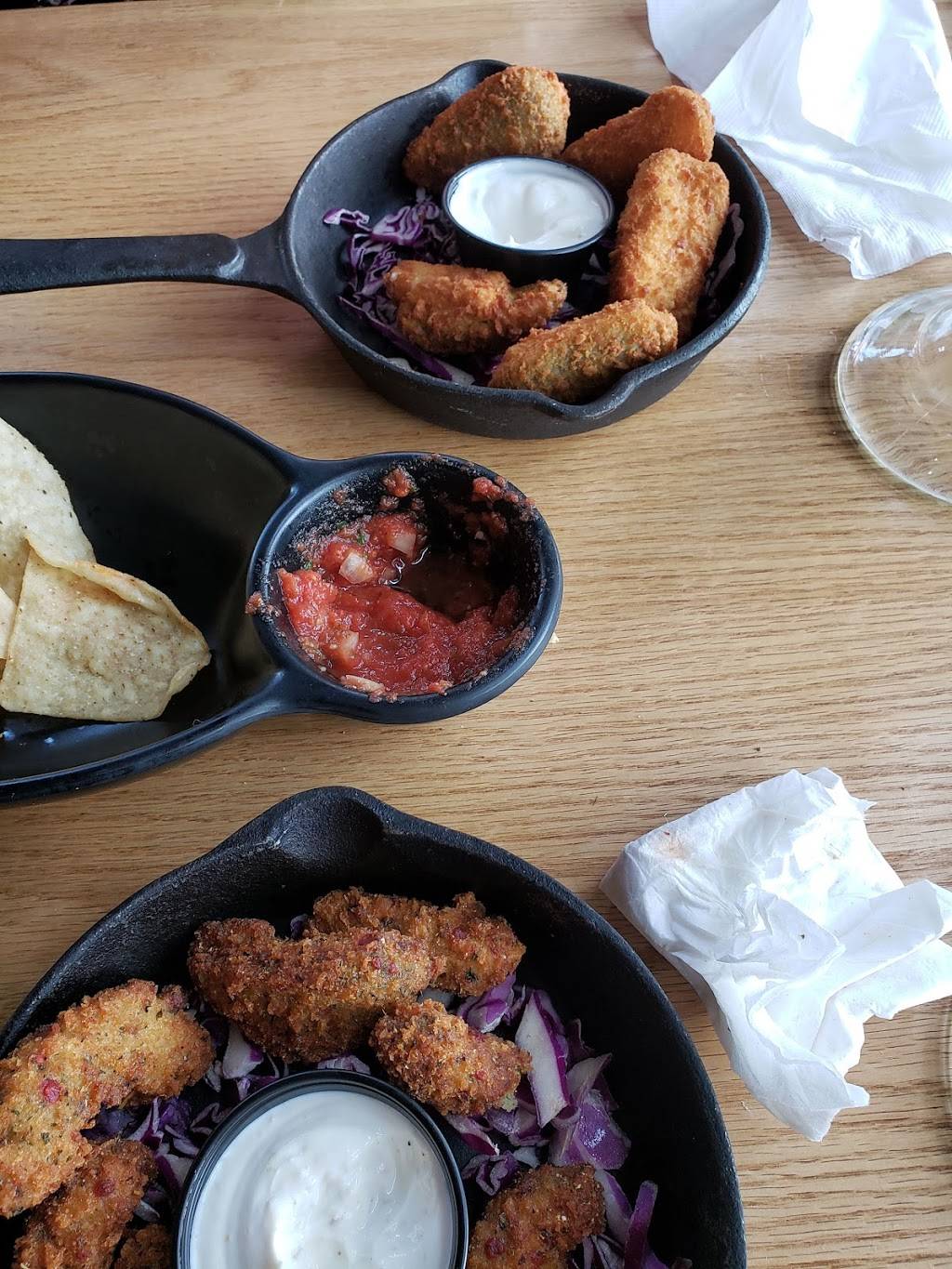 Mexicali Rosas | restaurant | 540 W Hunt Club Rd, Nepean, ON K2G 7B5, Canada | 6137374444 OR +1 613-737-4444