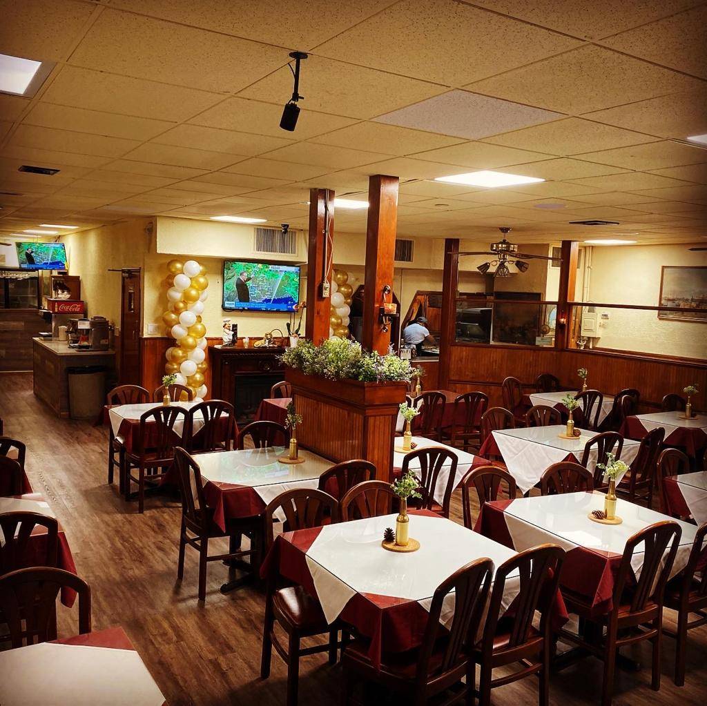 Leontinos Brick Oven | restaurant | 1581 Capitol Ave, Bridgeport, CT 06604, USA | 2037141700 OR +1 203-714-1700