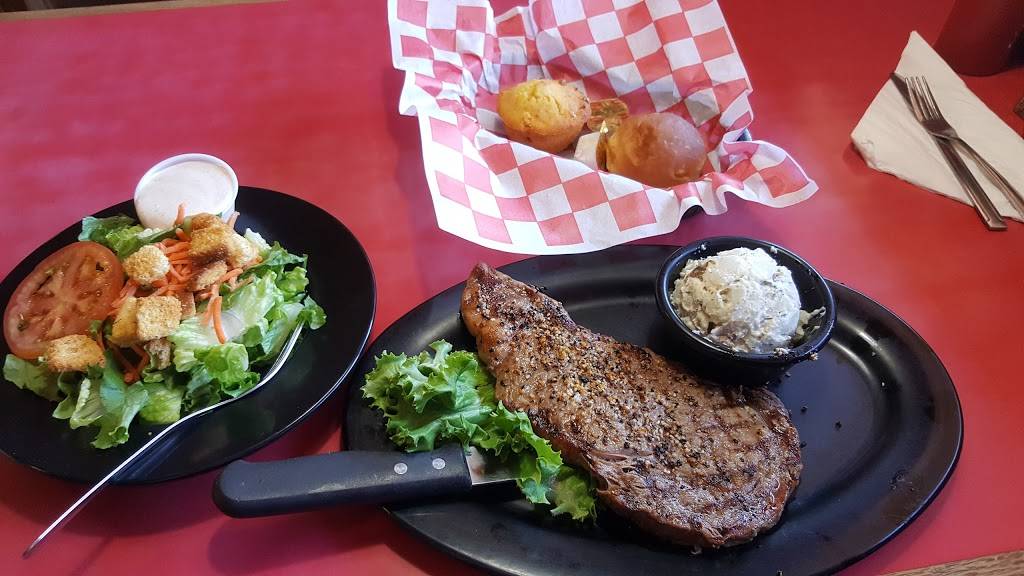 Hole in the Wall BBQ | restaurant | 3200 W 11th Ave, Eugene, OR 97402, USA | 5416837378 OR +1 541-683-7378