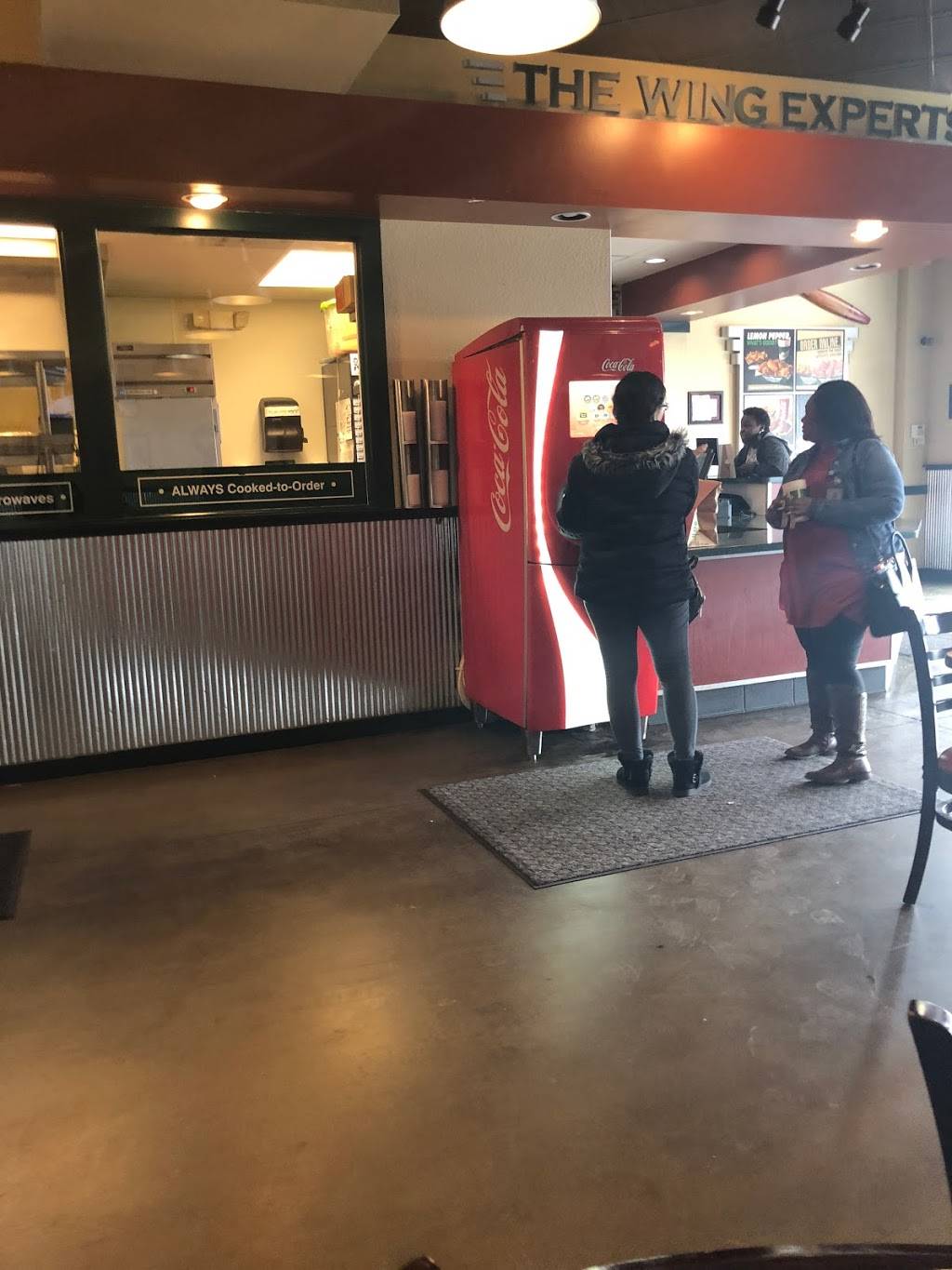 Wingstop | restaurant | 11825 E US Hwy 40 c, Independence, MO 64055, USA | 8163539464 OR +1 816-353-9464