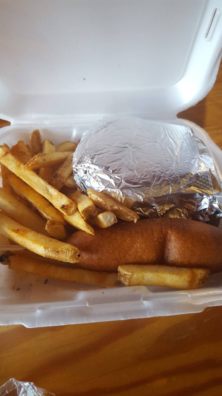 Cook Out | restaurant | 1688 E Market St, Harrisonburg, VA 22801, USA | 8665470011 OR +1 866-547-0011