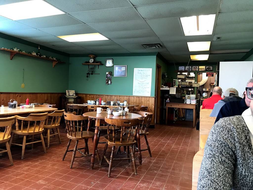 Suzies Place | restaurant | 31 S Sykes St, Meaford, ON N4L 1P4, Canada | 5195380732 OR +1 519-538-0732