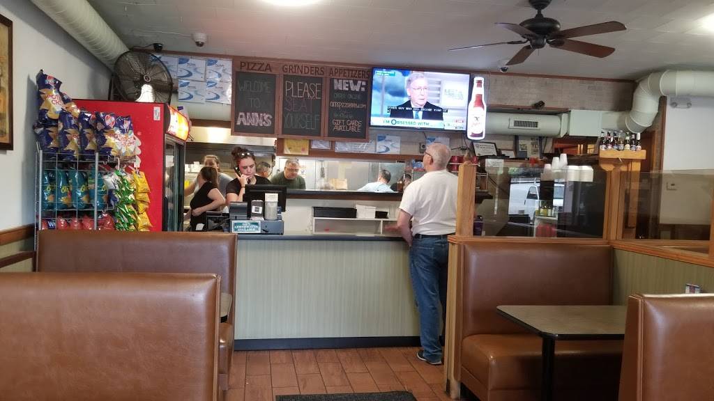 Anns Pizza & Restaurant | restaurant | 97 Raffia Rd, Enfield, CT 06082, USA | 8607499185 OR +1 860-749-9185