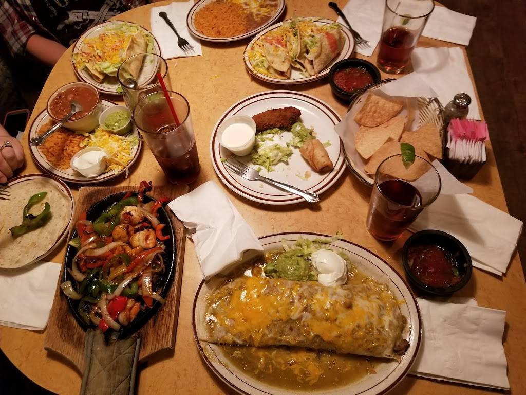 Flamingos Mexican Grill | restaurant | 25342 McIntyre St, Laguna Hills, CA 92653, USA | 9497683811 OR +1 949-768-3811