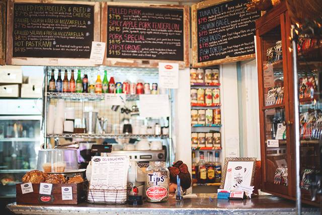 FoodHeads | cafe | 616 W 34th St, Austin, TX 78705, USA | 5124208400 OR +1 512-420-8400