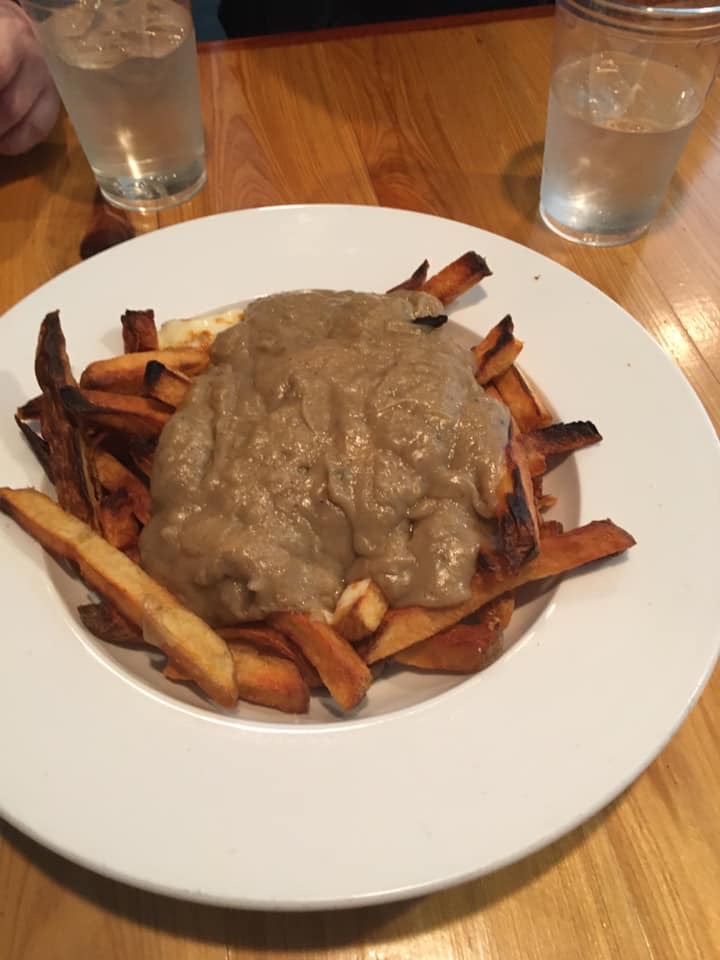 The Bent Rod | restaurant | 10024 US-17, McClellanville, SC 29458, USA | 8438873437 OR +1 843-887-3437