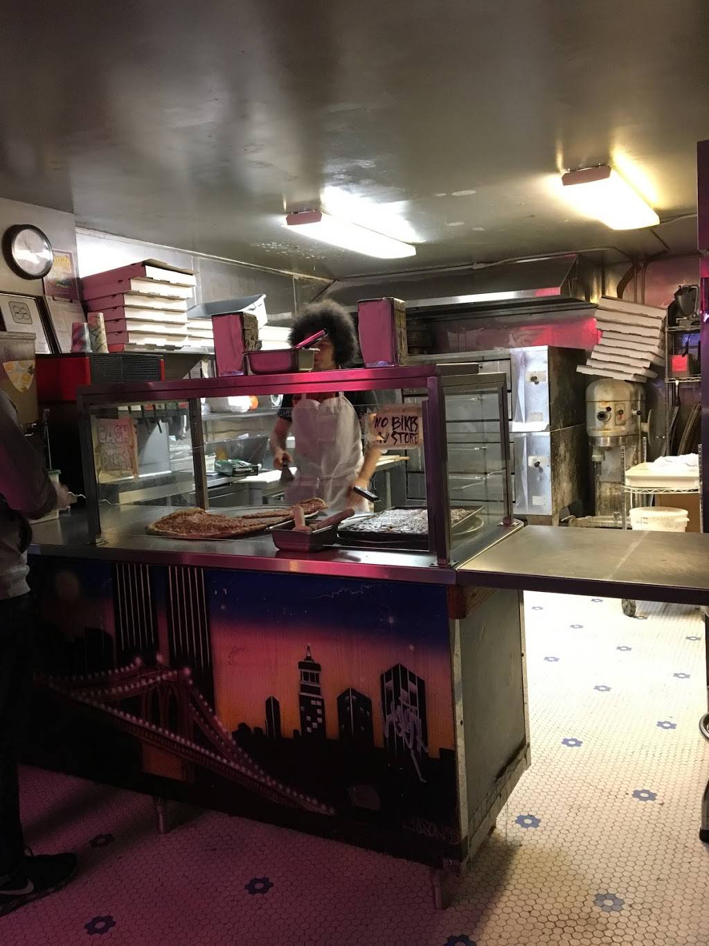 Arinell Pizza | restaurant | 509 Valencia St, San Francisco, CA 94110, USA | 4152551303 OR +1 415-255-1303