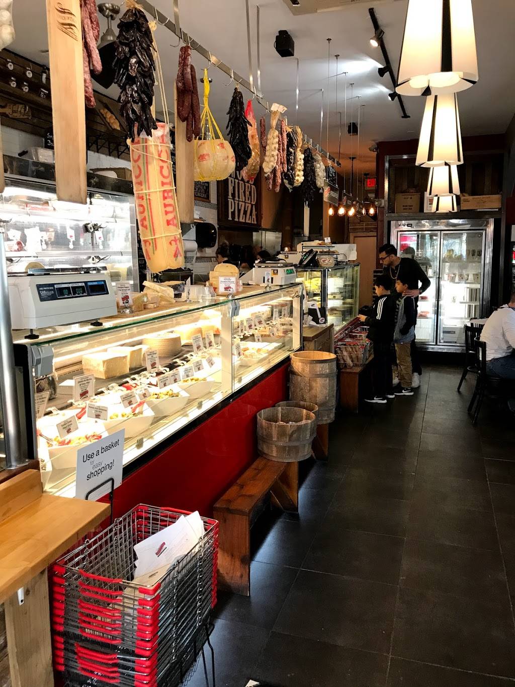 Half Full | restaurant | 125 2nd St, Lewes, DE 19958, USA | 3026458877 OR +1 302-645-8877