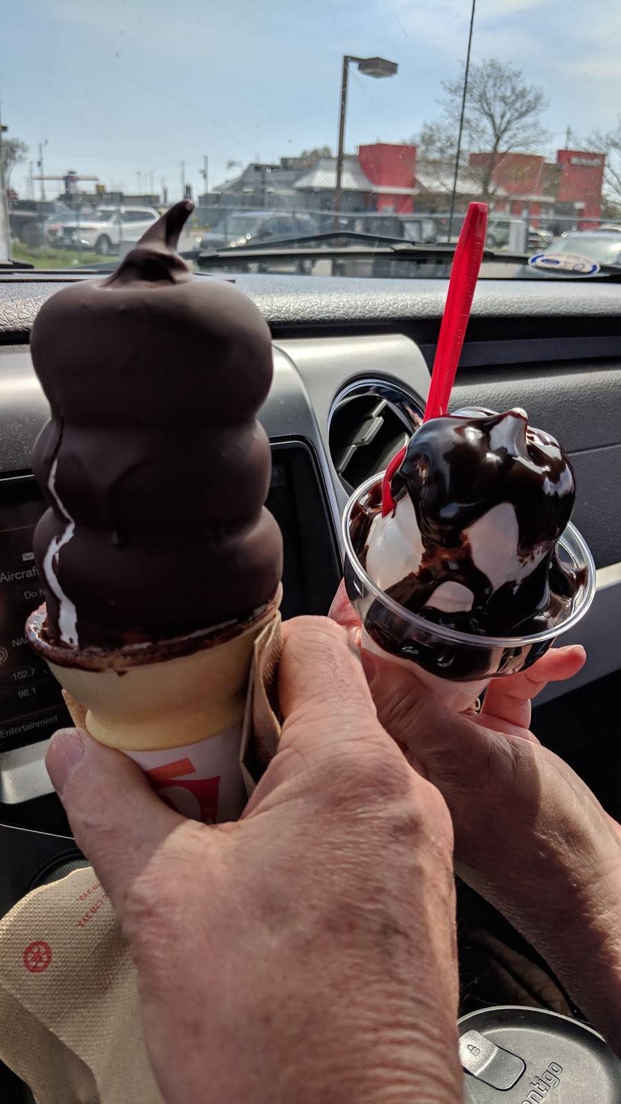 Dairy Queen | restaurant | 14 Richmond Blvd, Napanee, ON K7R 4A3, Canada | 6133546611 OR +1 613-354-6611