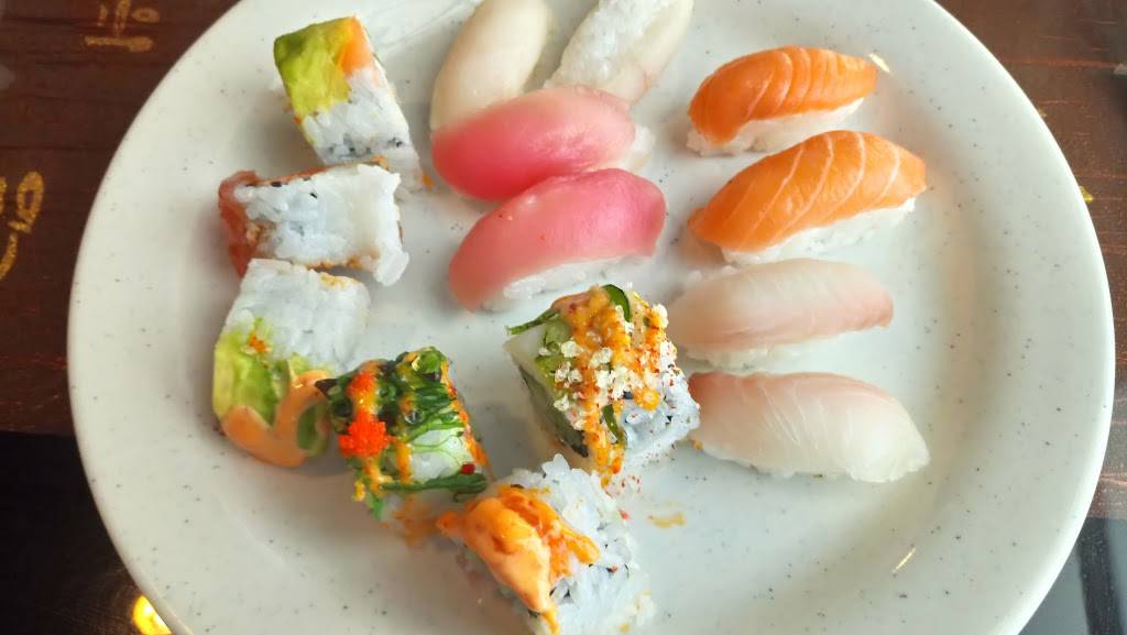 Sakura Japanese Buffet | restaurant | 2609 W New Haven Ave, Melbourne, FL 32904, USA | 3217235888 OR +1 321-723-5888