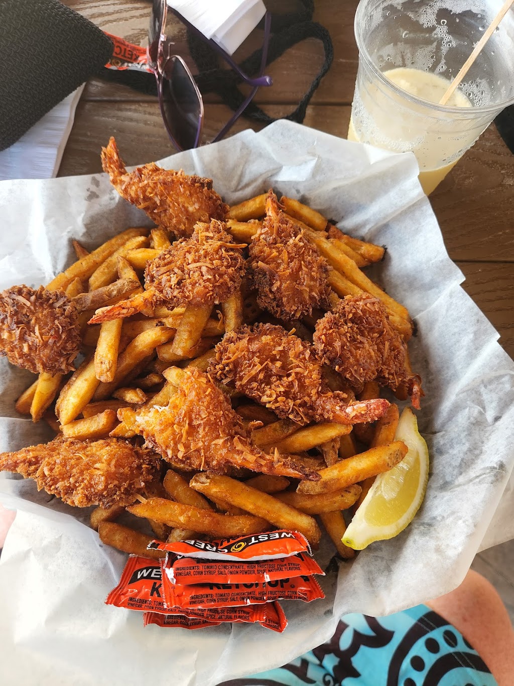 Deckside cafe and tiki bar | restaurant | 6200 Estero Blvd, Fort Myers Beach, FL 33931, USA | 2394633131 OR +1 239-463-3131